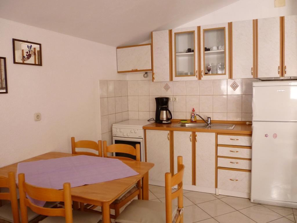 Apartments Sanda Tribunj Трибунь Екстер'єр фото