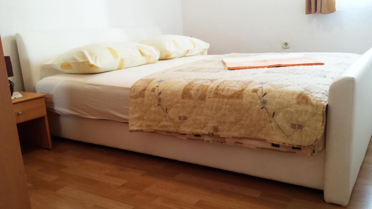 Apartments Sanda Tribunj Трибунь Номер фото